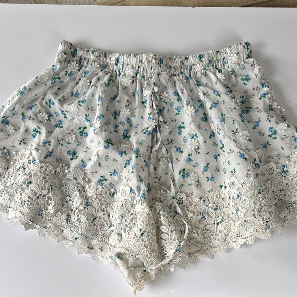 For Love and Lemons Muna Floral Embroidered Lace Pull on Cover Up Shorts Size‎ L - Picture 5 of 13